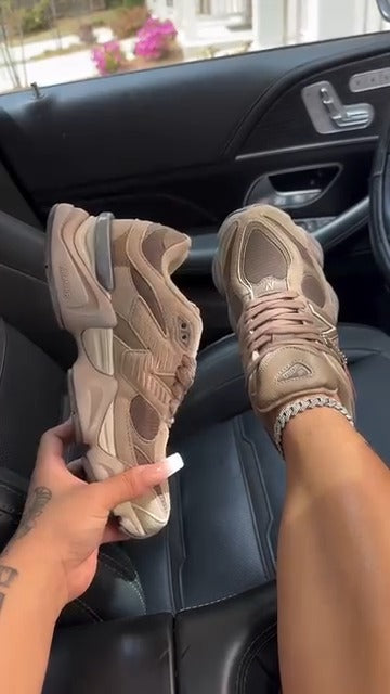 Stylish Beige Sneakers - WOOLX