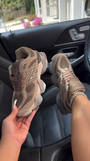 Stylish Beige Sneakers - WOOLX