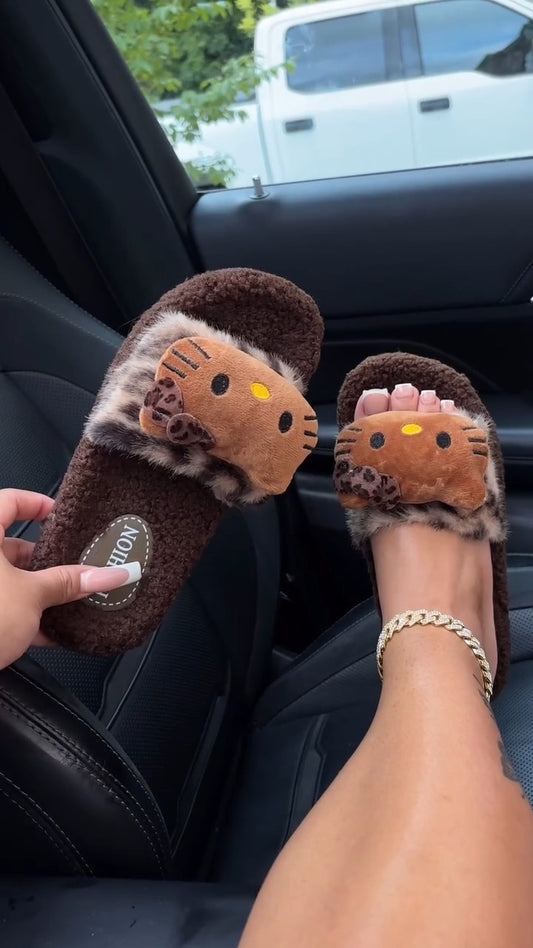 Adorable Brown Fuzzy Slippers - WOOLX